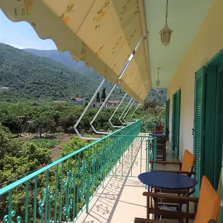 Mouragio Appartement Tirós