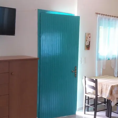 Apartment Mouragio *