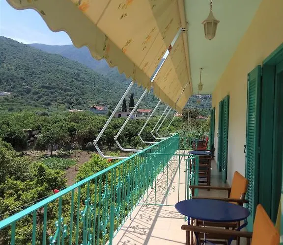 Mouragio Daire Tirós