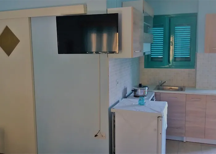 Mouragio Daire Tirós